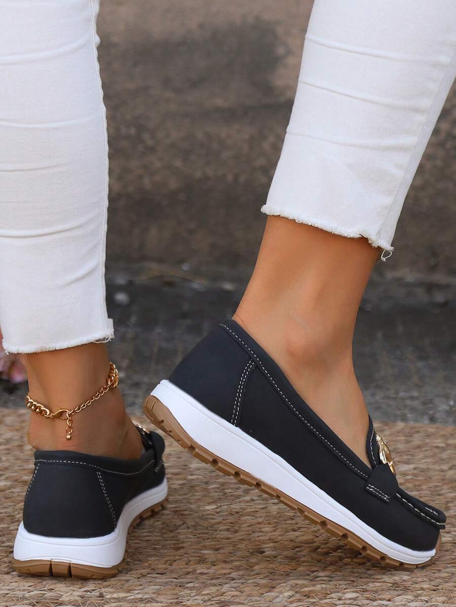 Women's Metal Buckle Platform Loafers