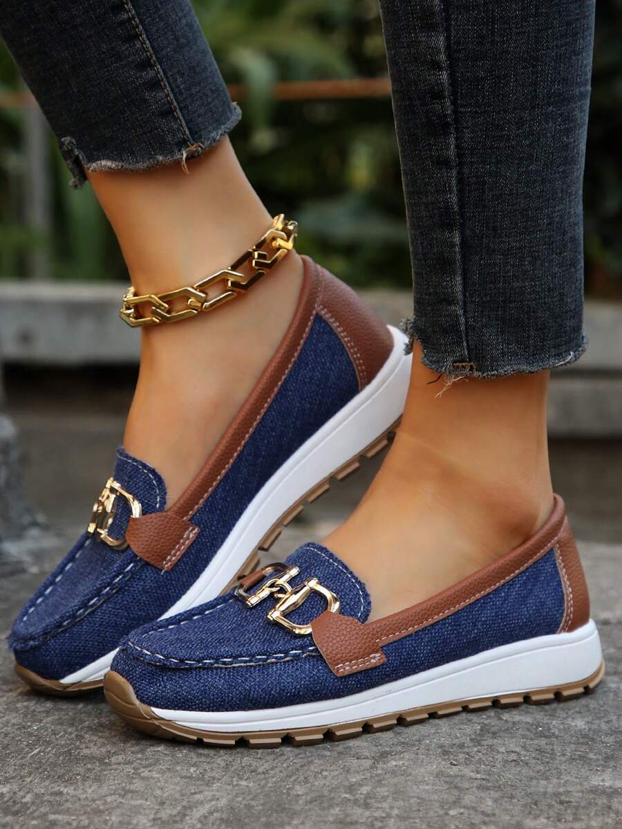 Women's Metal Buckle Platform Loafers