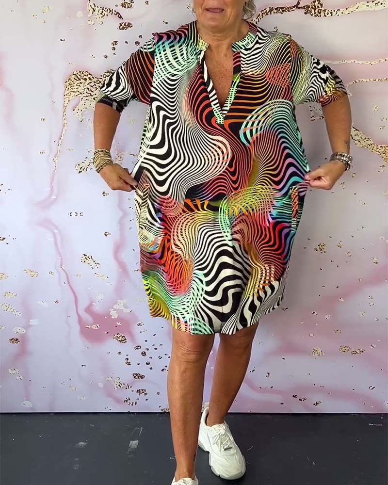 Covernorth Women’s Psychedelic Abstract Print Shift Dress