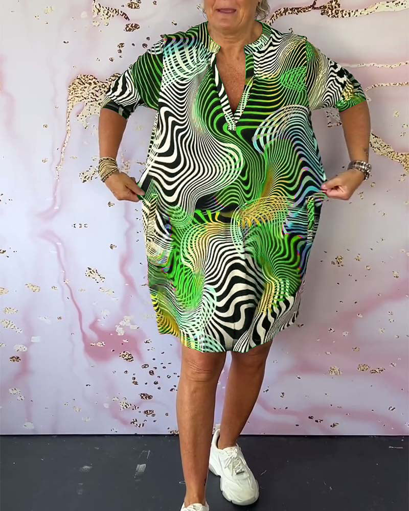 Covernorth Women’s Psychedelic Abstract Print Shift Dress
