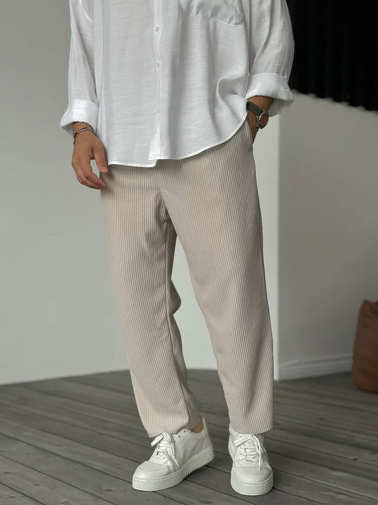 Covernorth Men’s Ribbed Straight-Leg Trousers