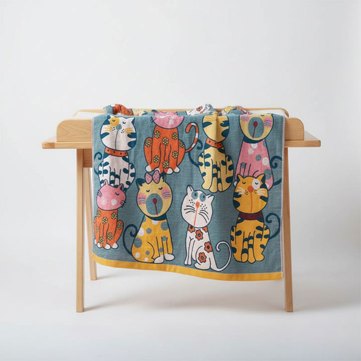 Kids Cat Bath Towel │ Soft Absorbent │ Bathroom Decor