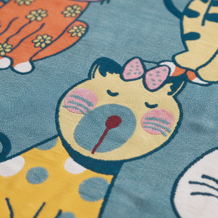 Kids Cat Bath Towel │ Soft Absorbent │ Bathroom Decor