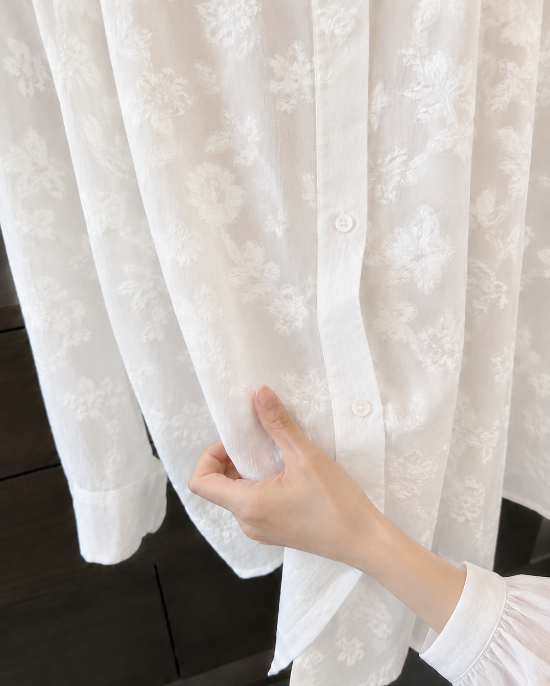 Women's Linen Floral Embroidered Button Down