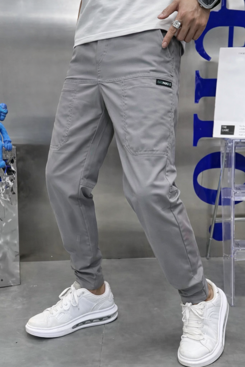 Covernorth Men's Slim-Fit Jogger Trousers