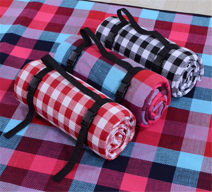 Plaid Picnic Mat | Waterproof & Foldable | Park, Camping & Lawn