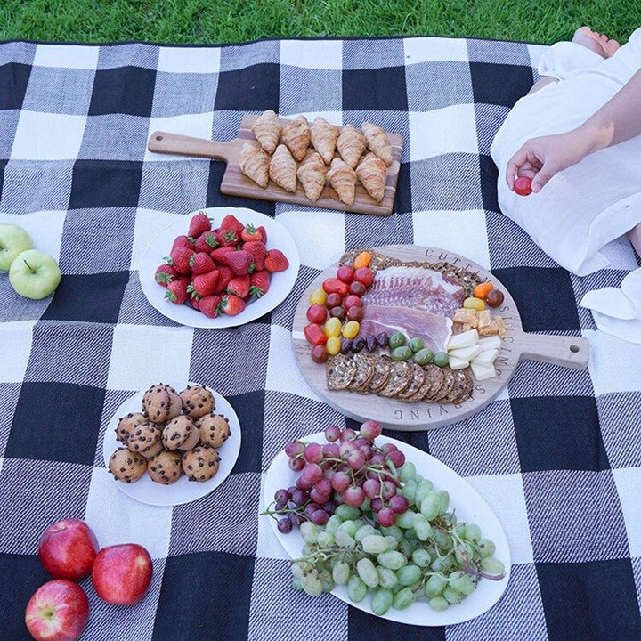 Plaid Picnic Mat | Waterproof & Foldable | Park, Camping & Lawn