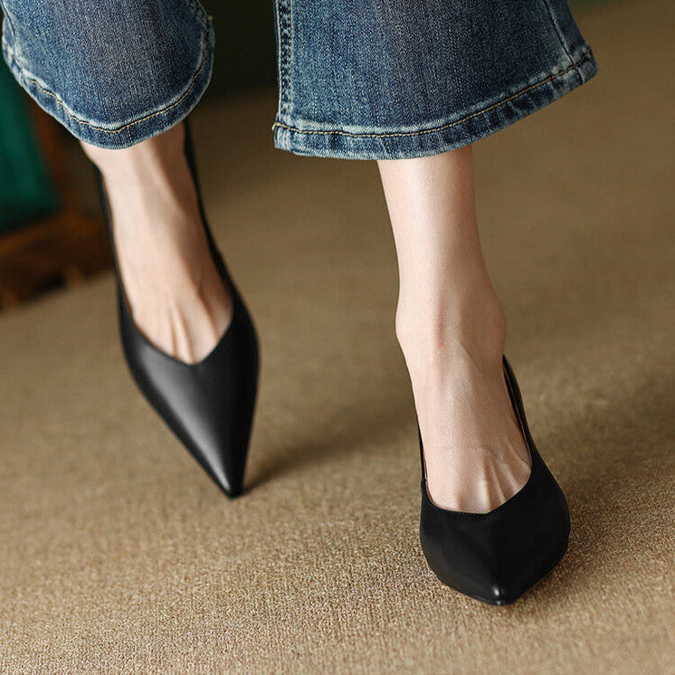 Women's Pointed Toe Kitten Heel Pumps