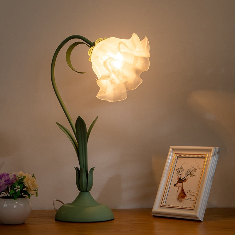 Tulip Flower Desk Lamp | Warm Glow | Bedside, Nursery & Study | Green
