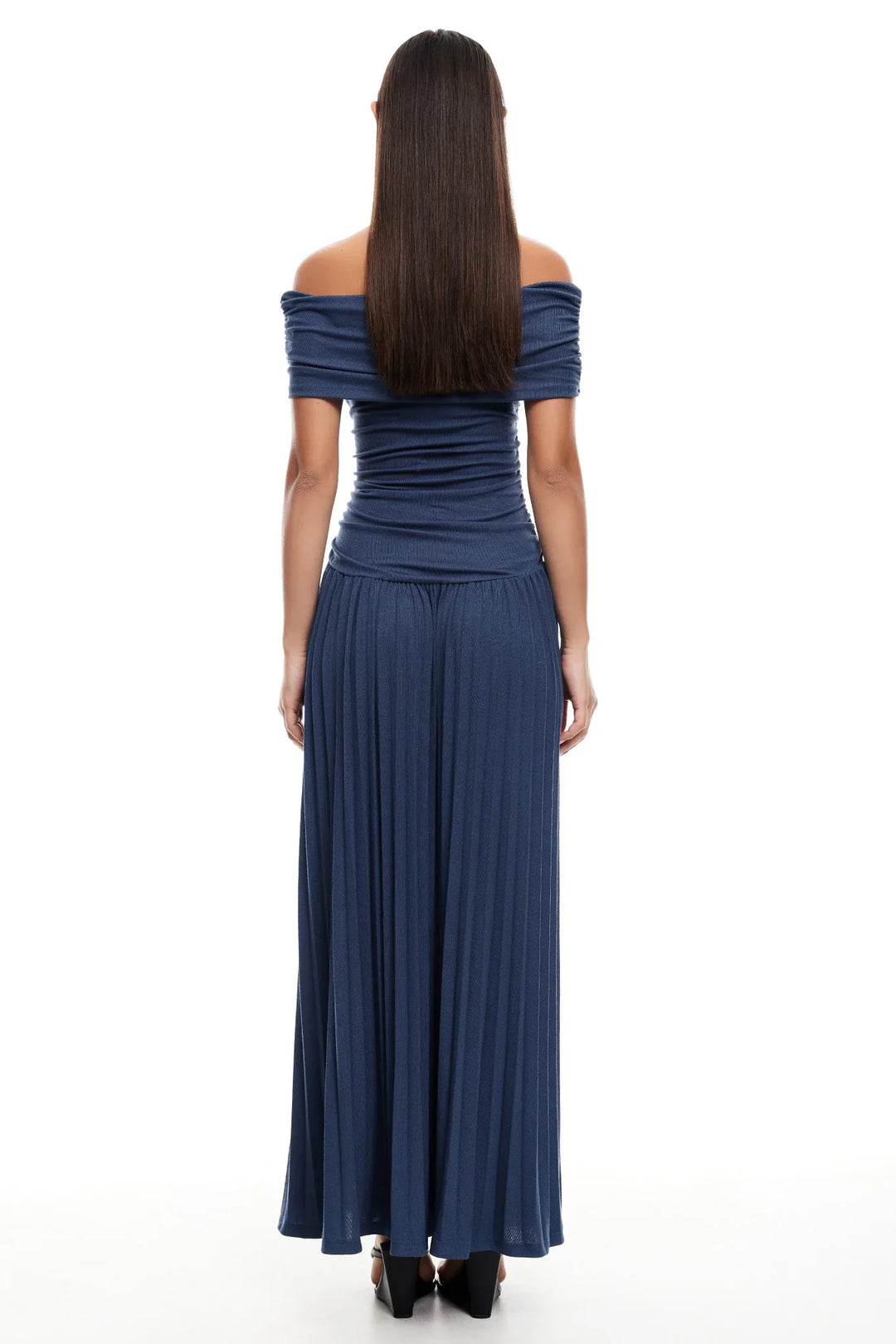 Covernorth Women's Off-the-Shoulder Pleated Maxi Dress