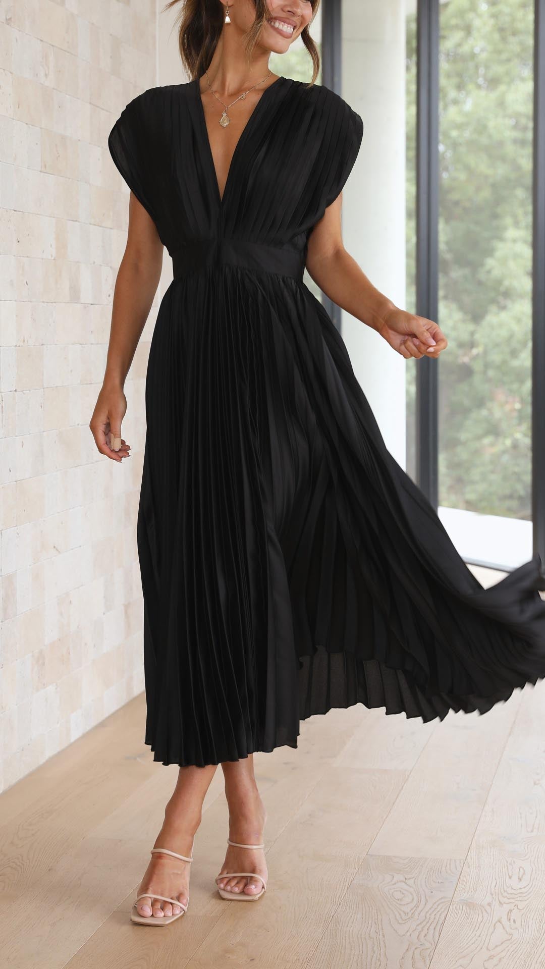 Covernorth Women's Pleated V-Neck Midi Dress
