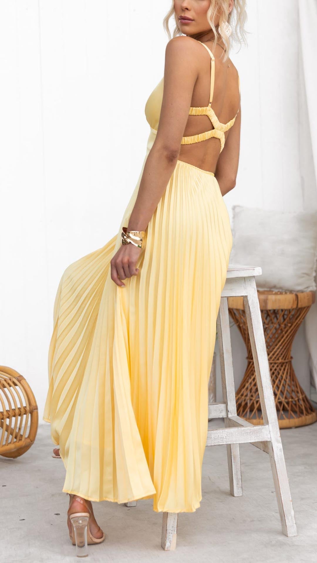 Covernorth Women’s Pleated V-Neck Maxi Dress