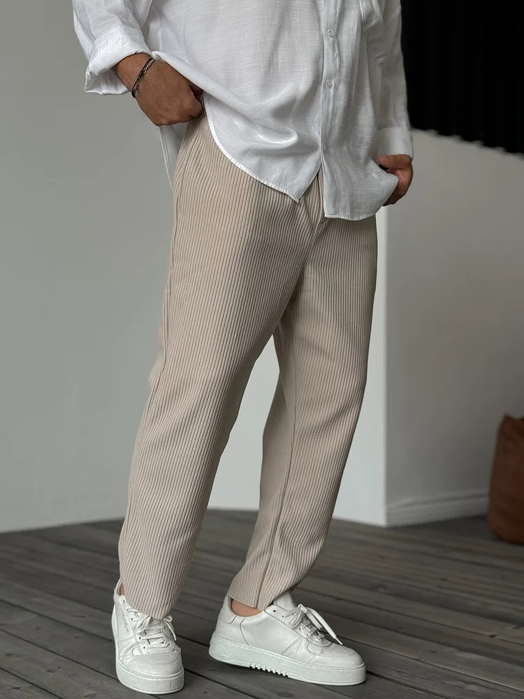 Covernorth Men’s Ribbed Straight-Leg Trousers