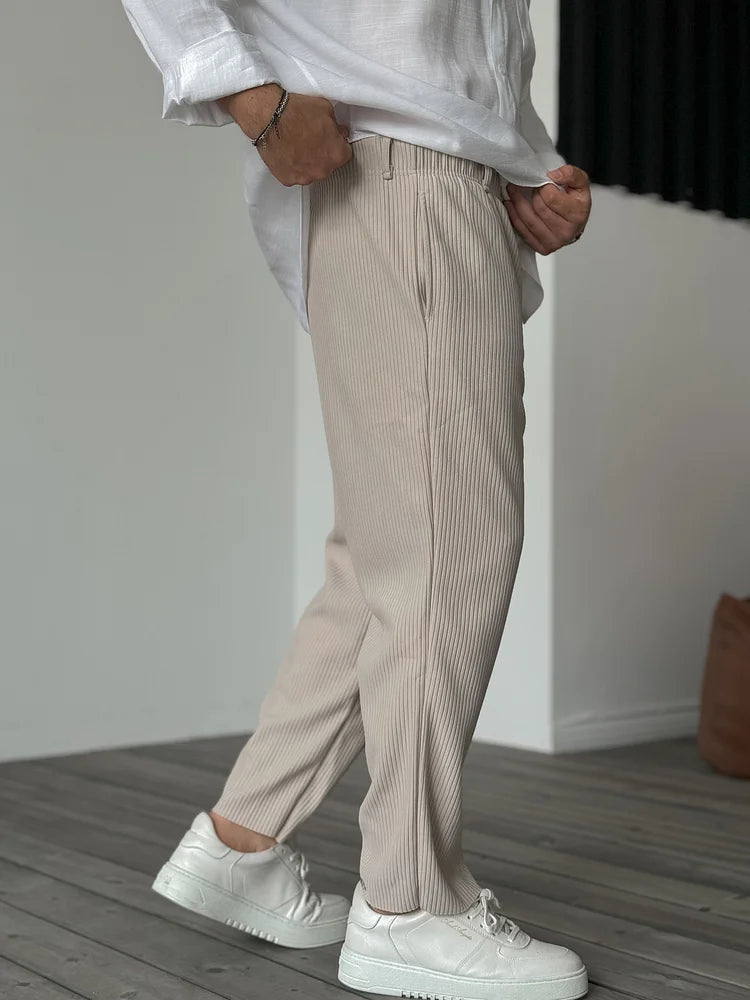 Covernorth Men’s Ribbed Straight-Leg Trousers