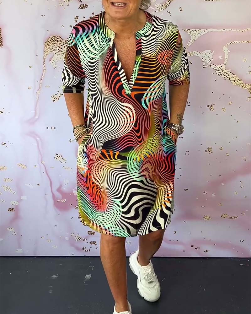 Covernorth Women’s Psychedelic Abstract Print Shift Dress