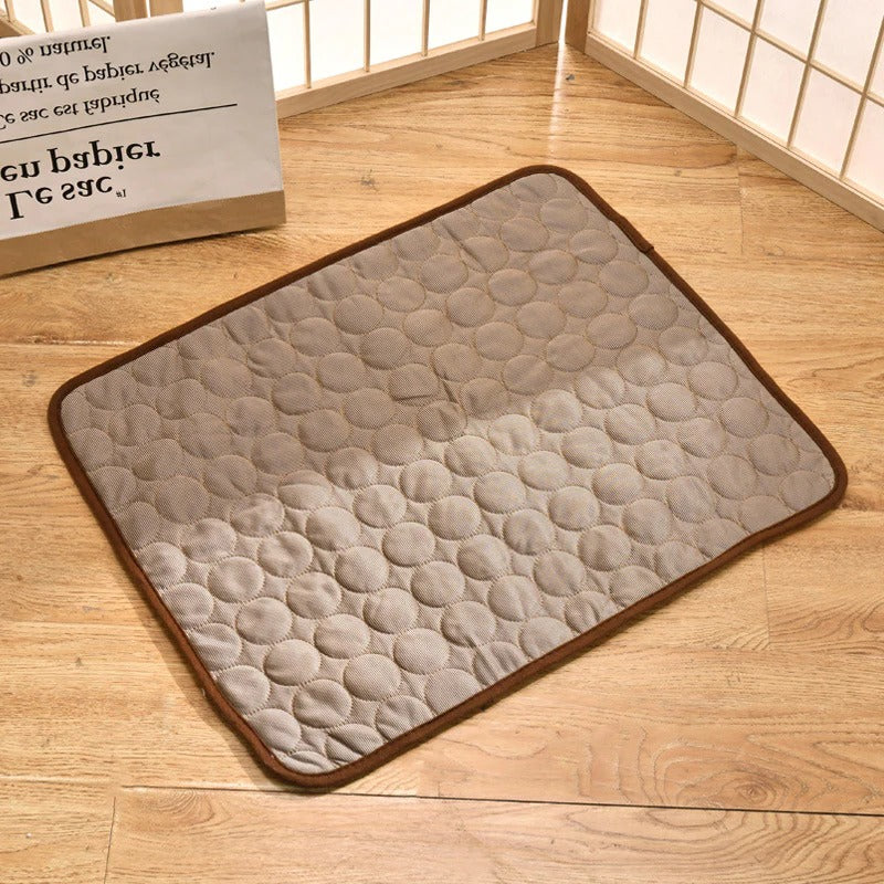 Pet Cooling Mat │ Self-Cooling Gel │ Sofa, Car Seat & Outdoor Crate