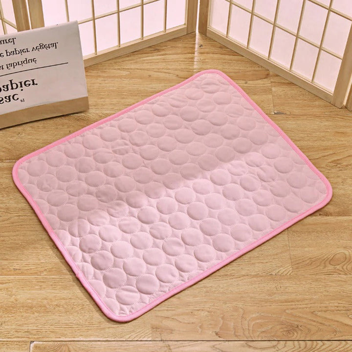 Pet Cooling Mat │ Self-Cooling Gel │ Sofa, Car Seat & Outdoor Crate