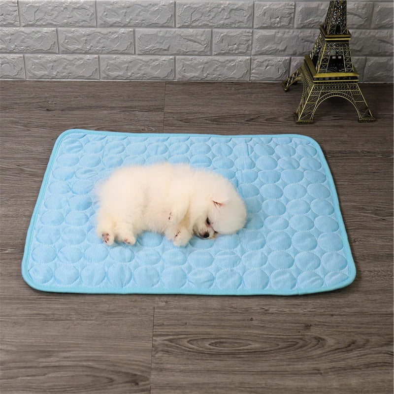 Pet Cooling Mat │ Self-Cooling Gel │ Sofa, Car Seat & Outdoor Crate