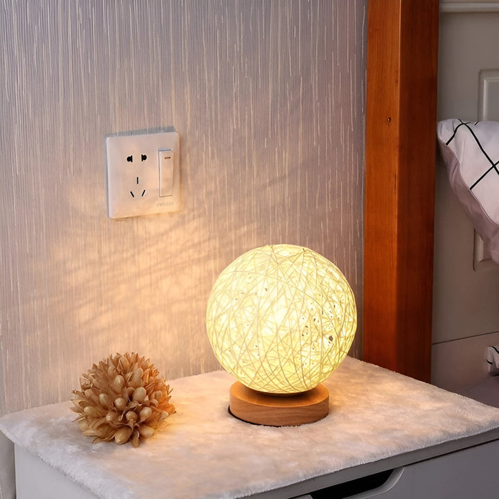 Rattan Ball Table Lamp | Warm Ambient Glow, USB | Bedroom, Desk | Beige