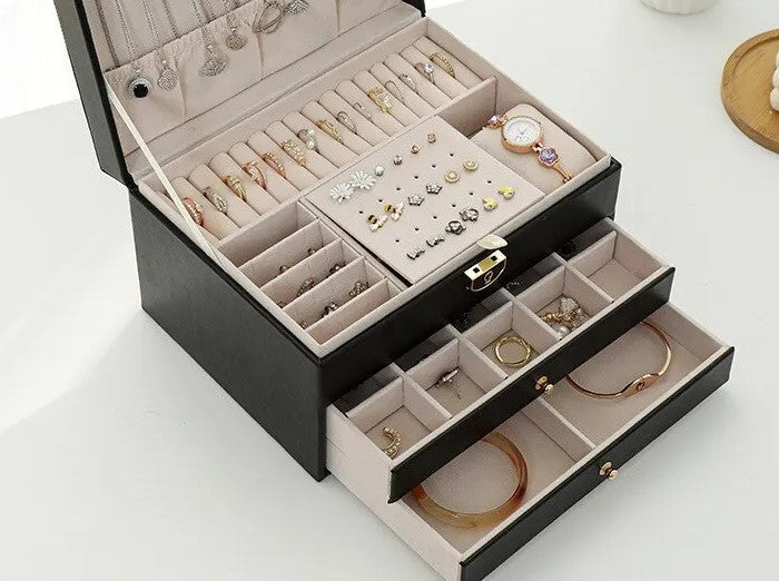 Quilted Leather Lock Jewelry Organizer