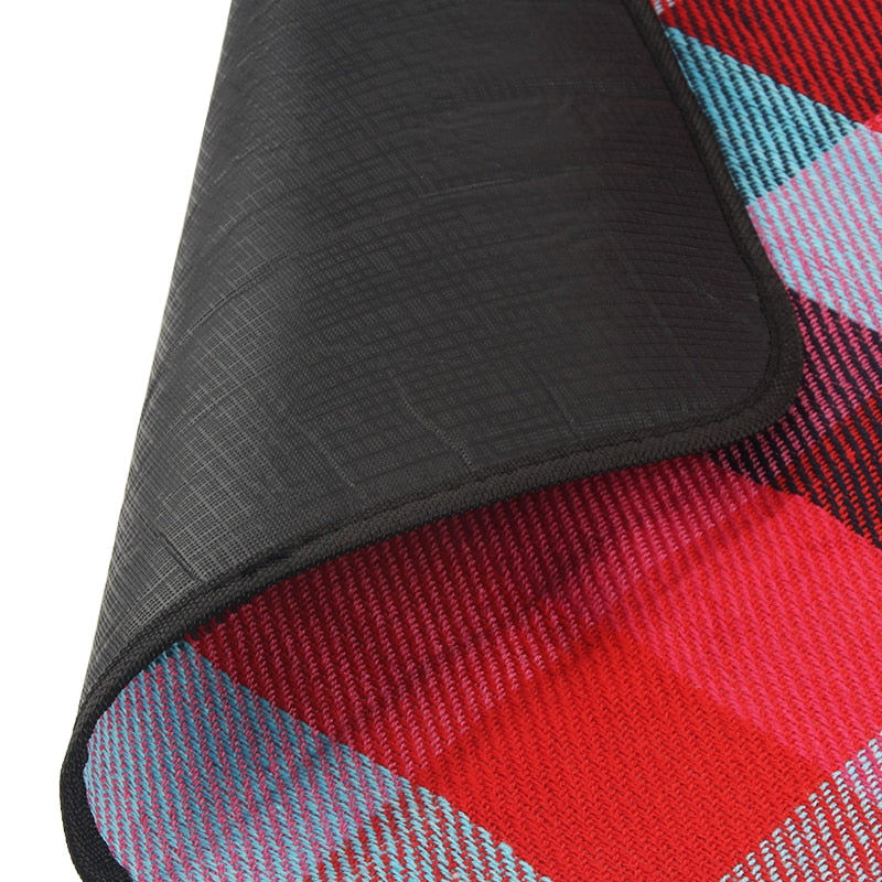 Plaid Picnic Mat | Waterproof & Foldable | Park, Camping & Lawn