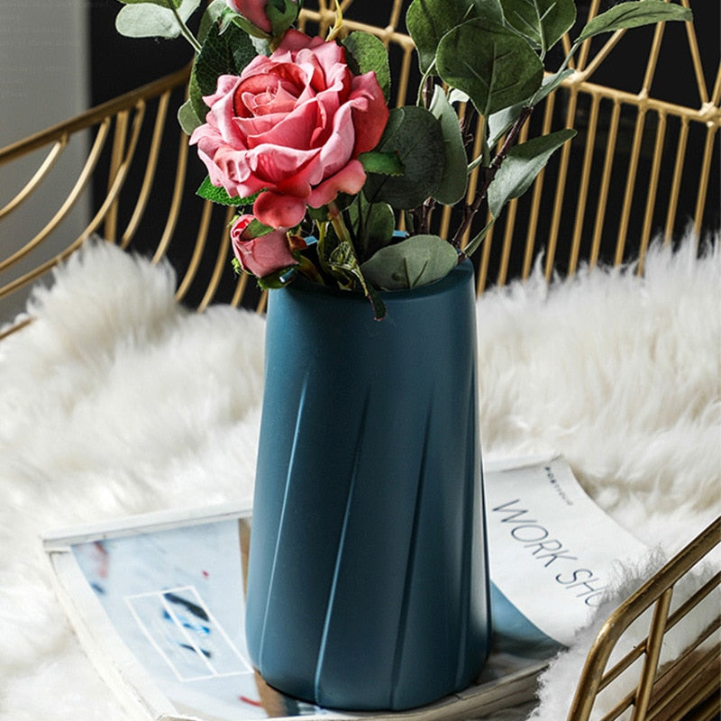 Nordic Flower Vase │ Shatterproof, Fluted Design │ Living Room & Office Decor